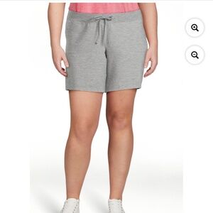 Athletic Works Women’s Med. Grey Heather Bermuda Shorts Size Large NWT